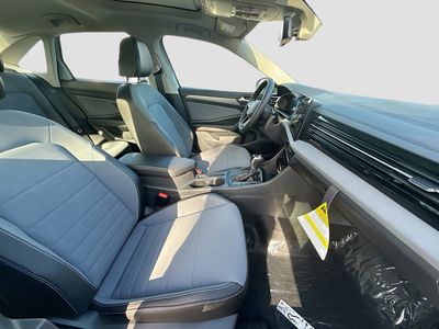 2026 Volkswagen Jetta - Photo 22
