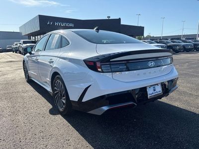 2025 Hyundai Sonata Hybrid - Photo 9