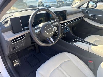 2025 Hyundai Sonata Hybrid - Photo 22