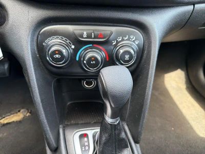 2016 Dodge Dart — photo 25 view