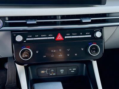 2026 Hyundai TUCSON — photo 12 view
