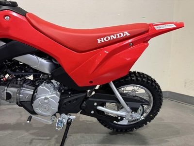 2026 Honda CRF110F - Photo 12