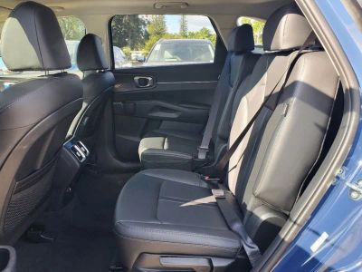 2025 Kia Sorento — photo 7 view