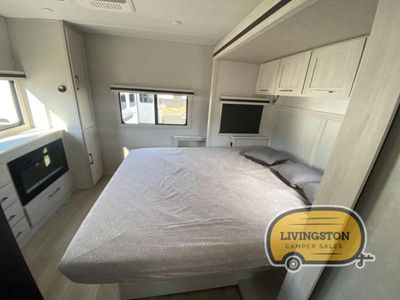 2025 Forest River RV Grand Surveyor - Photo 13