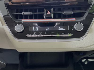 2025 Toyota Corolla - Photo 22