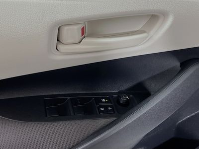 2025 Toyota Corolla - Photo 14