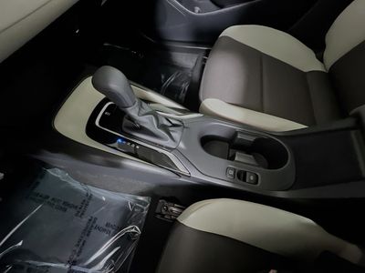 2025 Toyota Corolla - Photo 21