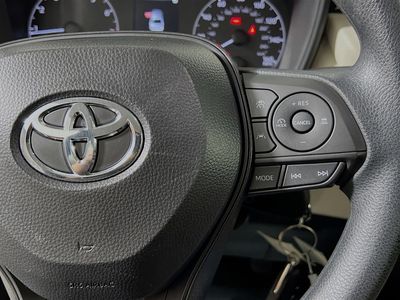 2025 Toyota Corolla - Photo 17