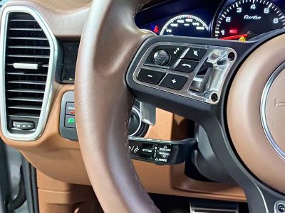 2023 Porsche Cayenne — photo 37 view