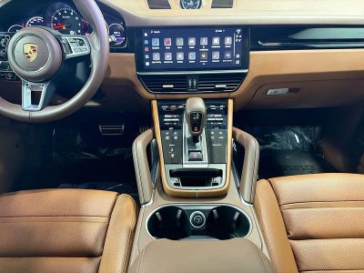 2023 Porsche Cayenne — photo 19 view