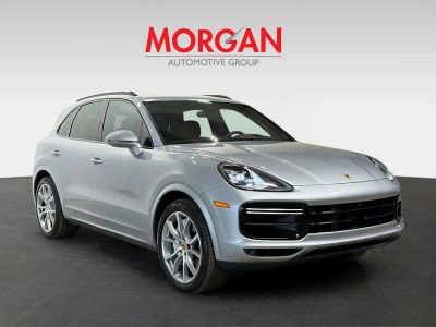 2023 Porsche Cayenne — engine compartment view