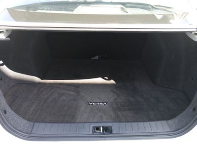 2024 Nissan Versa - Photo 11