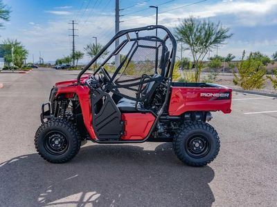 2026 Honda Pioneer 520 - Photo 6