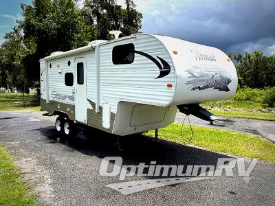 2013 Skyline Nomad Joey — front three-quarter view