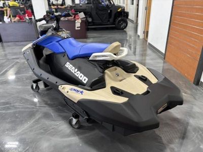 2025 Sea-Doo Spark Trixx for 3 Rotax 900 ACE - 90 iBR and Audio - Photo 4