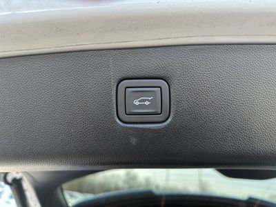 2025 Chevrolet Blazer - Photo 25