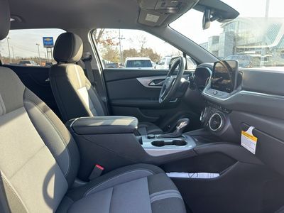 2025 Chevrolet Blazer - Photo 27