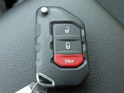 2026 Jeep Wrangler — photo 20 view