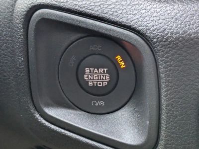 2026 Jeep Wrangler — photo 19 view
