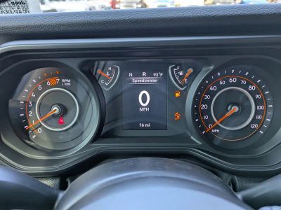 2026 Jeep Wrangler — photo 18 view