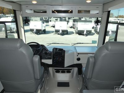2024 Thor Motor Coach Luminate - Photo 13