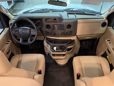 2026 Thor Motor Coach CHATEAU - Photo 2