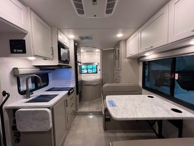 2026 Thor Motor Coach CHATEAU - Photo 6