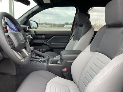 2026 Toyota Tacoma - Photo 2