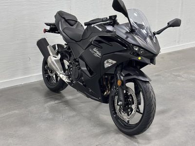 2026 Kawasaki Ninja 500 ABS Metallic Flat Spark Black - Photo 3