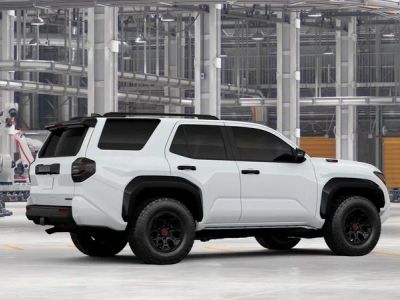 2026 Toyota 4Runner i-FORCE MAX - Photo 13