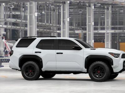 2026 Toyota 4Runner i-FORCE MAX - Photo 15