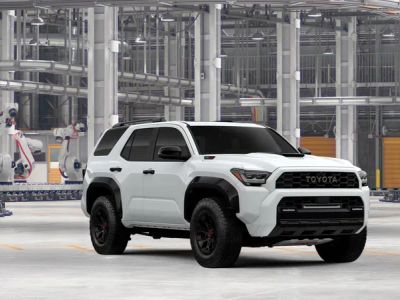 2026 Toyota 4Runner i-FORCE MAX - Photo 17