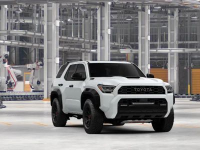 2026 Toyota 4Runner i-FORCE MAX - Photo 18
