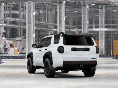 2026 Toyota 4Runner i-FORCE MAX - Photo 9