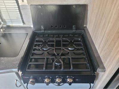 2022 Winnebago Industries Towables Micro Minnie - Photo 10