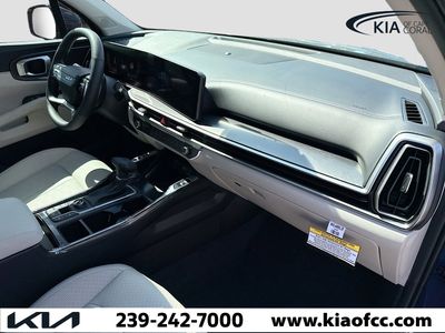2026 Kia Sorento — photo 13 view