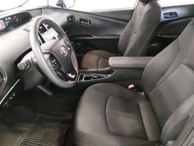 2022 Toyota Prius - Photo 15