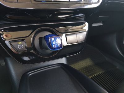2022 Toyota Prius - Photo 19