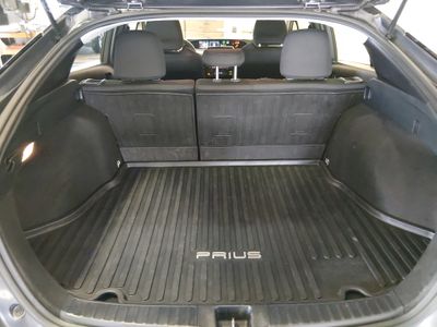 2022 Toyota Prius - Photo 14