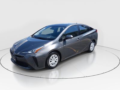 2022 Toyota Prius - Photo 3