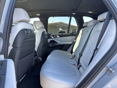 2025 BMW X5 — photo 24 view