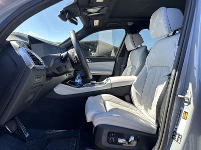 2025 BMW X5 — photo 13 view