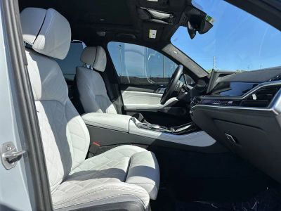 2025 BMW X5 — photo 25 view
