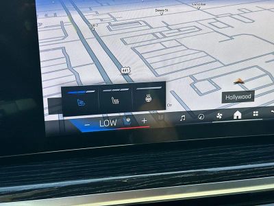 2025 BMW X5 — photo 16 view