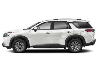 2024 Nissan Pathfinder — front three-quarter view