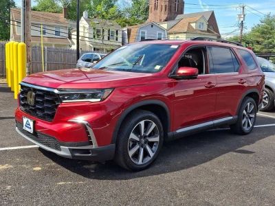 2023 Honda Pilot — rear three-quarter view