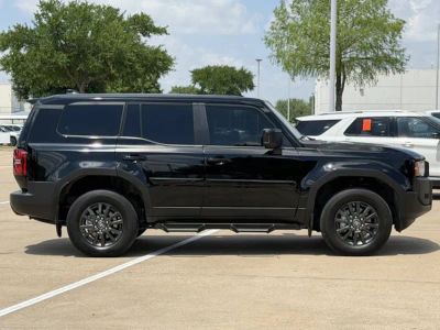 2024 Toyota Land Cruiser - Photo 3