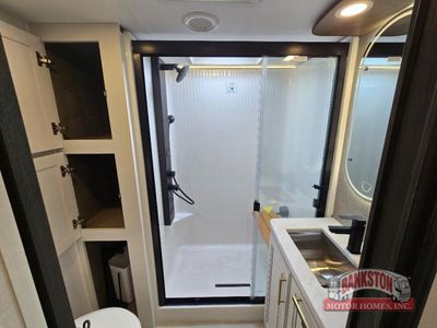 2026 Montana 3532SP - Photo 31