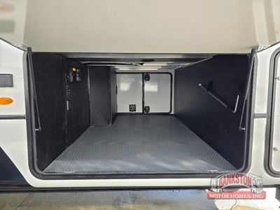 2026 Montana 3532SP - Photo 3