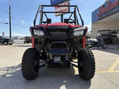 2025 Honda Pioneer 520 - Photo 3